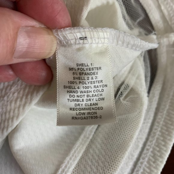 Monteau LA White Dress - Picture 15 of 16